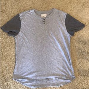 Modern amusement grey tee